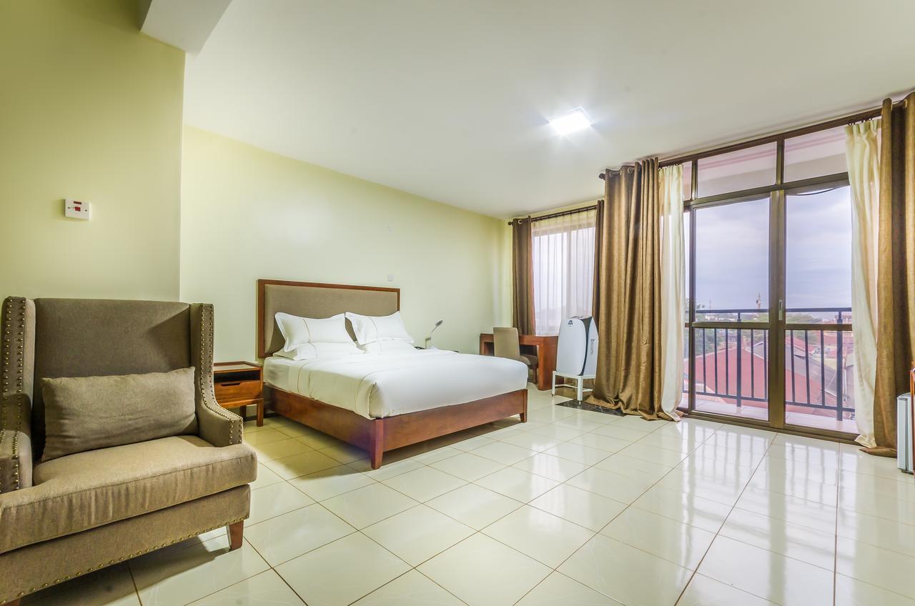 Igar Plaza Hotel Jinja Extérieur photo